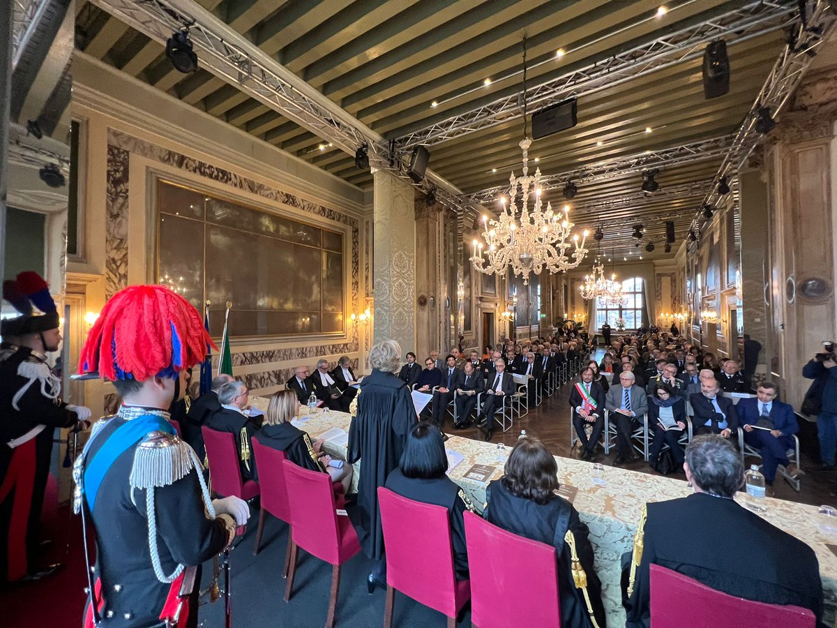 comunevenezia's tweet photo. ✅ Il consigliere @PaoloRomor all'inaugurazione del nuovo Anno giudiziario del Tar del #Veneto a Ca' Vendramin Calergi 

📌 https://t.co/cLumYat6rS https://t.co/jdCdgXSkFY