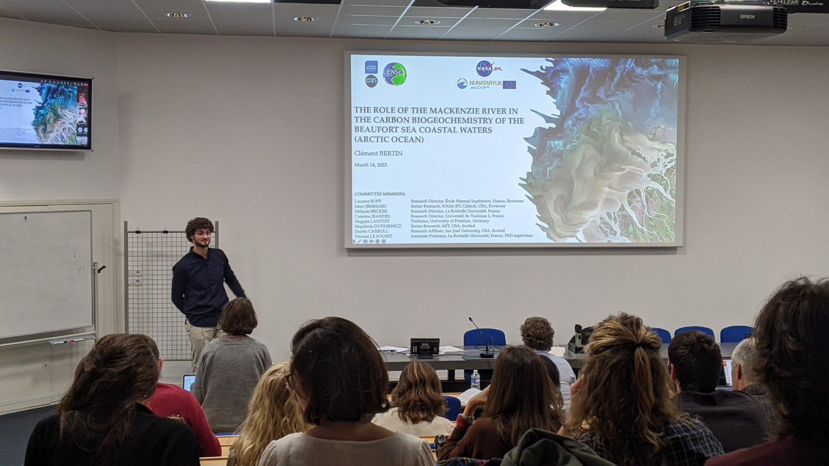 LIENSsCNRSULR's tweet image. 👏👏👏Félicitations Docteur Clément Bertin #thèse Devenir dans les eaux côtières du #carbone organique terrigène mobilisé par le dégel du #pergélisol #Arctique … #modelisation @LIENSsCNRSULR @CORDIS_EU