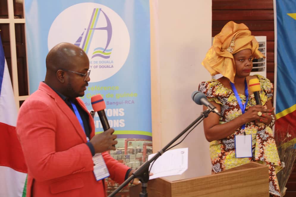 fafel_africa's tweet photo. Du 16 au 17 fev 2023, le promoteur du Fafel @jeancyrillebado a participé au Forum international sur l’autonomisation entrepreneuriale des Femmes africaines. Il y a animé une conf sur cmt construire une marque personnelle positive et performante.  
#HeForShe #Fafel #Bangui #rca https://t.co/z14nJOybjS