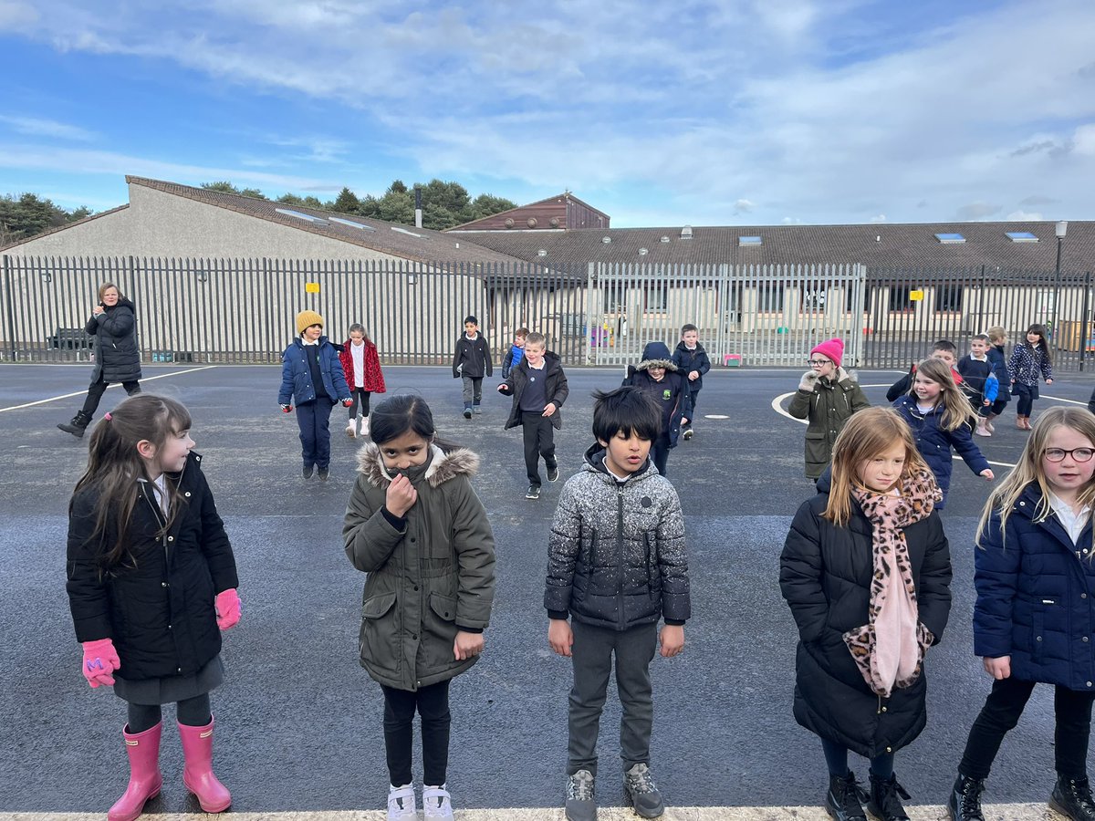Carmondean PS tweet media