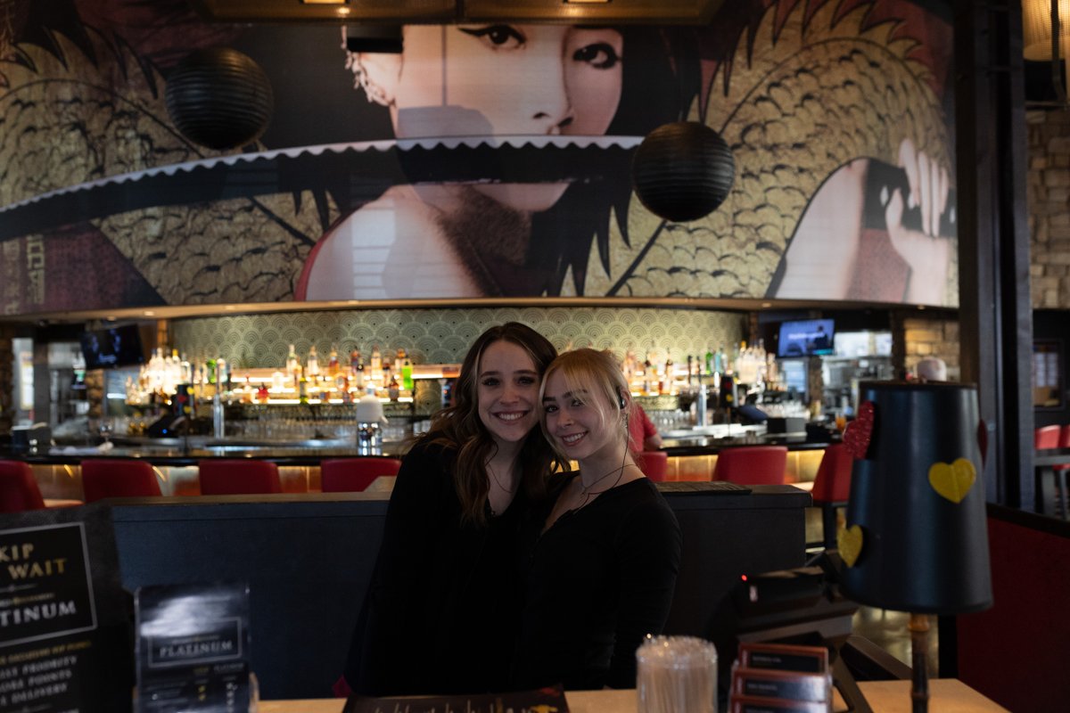 PFChangsCareers's tweet photo. You will always be positively greeted at every one of our restaurant's thanks to our wonderful hostesses. See if we are hiring in your area and apply today at https://t.co/X3UMY0OY5i. #pfchangs #careers #nowhiring https://t.co/SkKvYdN1zo