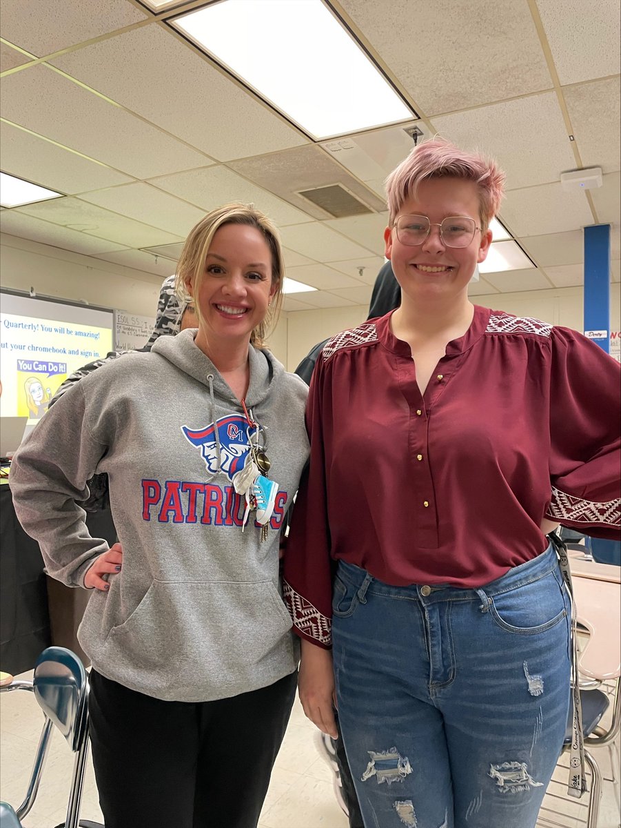 It's Dress Like a Teacher/Student Day. My student said they specifically dressed like me! ❤ #spiritweek