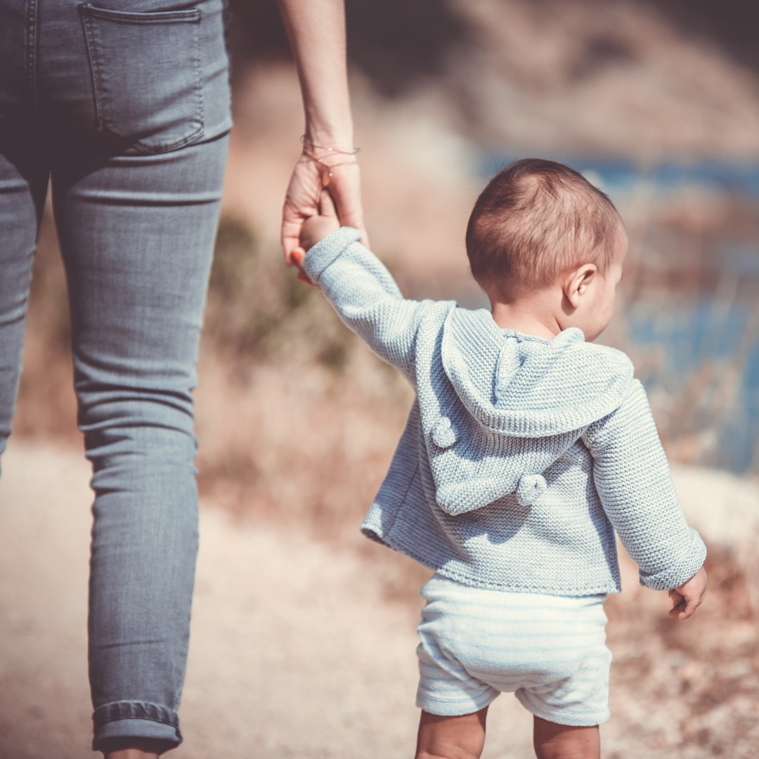 Single-parent families are more likely to face hunger because they must stretch their income further. In 2021, 24% of households headed by single moms were food insecure.  #EndChildHunger #PovertyInAmerica