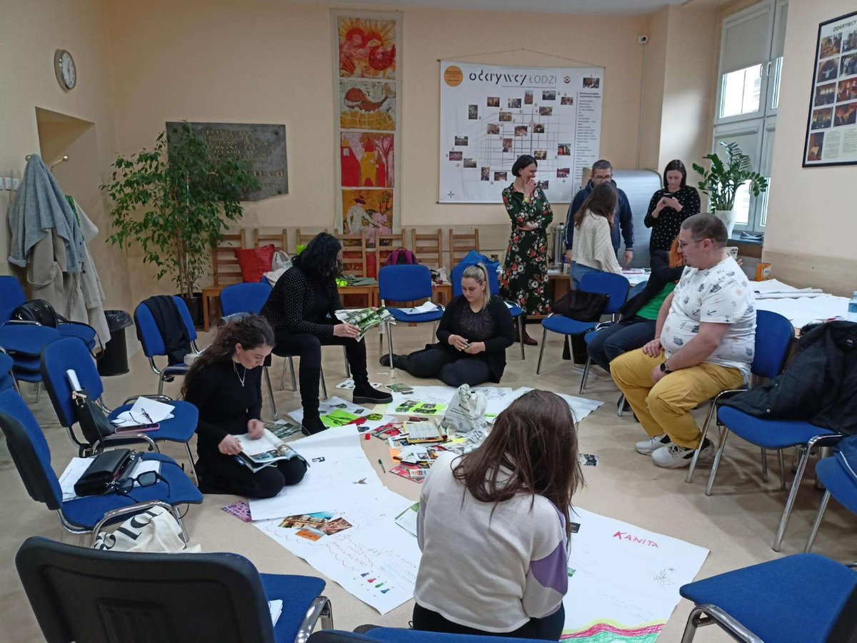 Autismo_Sevilla's tweet image. Nuestra compañera Angélica, responsable de Proyectos, está esta semana en Lotz (Polonia) participando en un training sobre coaching y mentorizacion de personas con autismo

#ProyectosAS #europa #innovacion