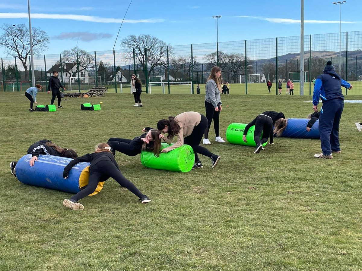 Jess_WGRugby's tweet photo. Fantastic morning @perthacademype for Scottish Rugby Schools Week. All the S1s out taking part in some rugby in the sun. Great enthusiasm and skills on show! 👏 #SRSW #EveryonesGame https://t.co/4OaT8BbNG5