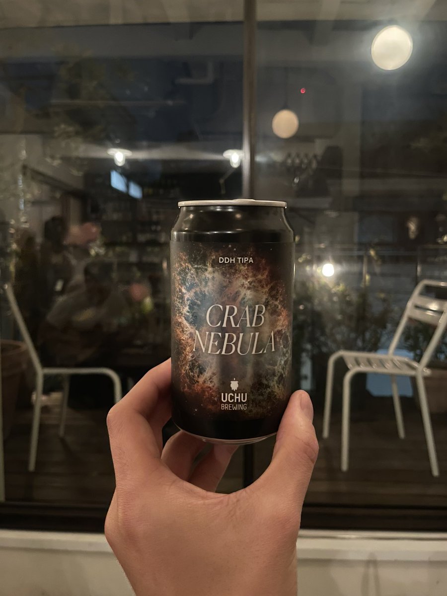 kuroron822's tweet photo. 最近かわいいパッケージのワインとかビールとかありすぎて、みんな好きな味で選ぶ？ラベルで選ぶ？ https://t.co/cMCRfXTa52