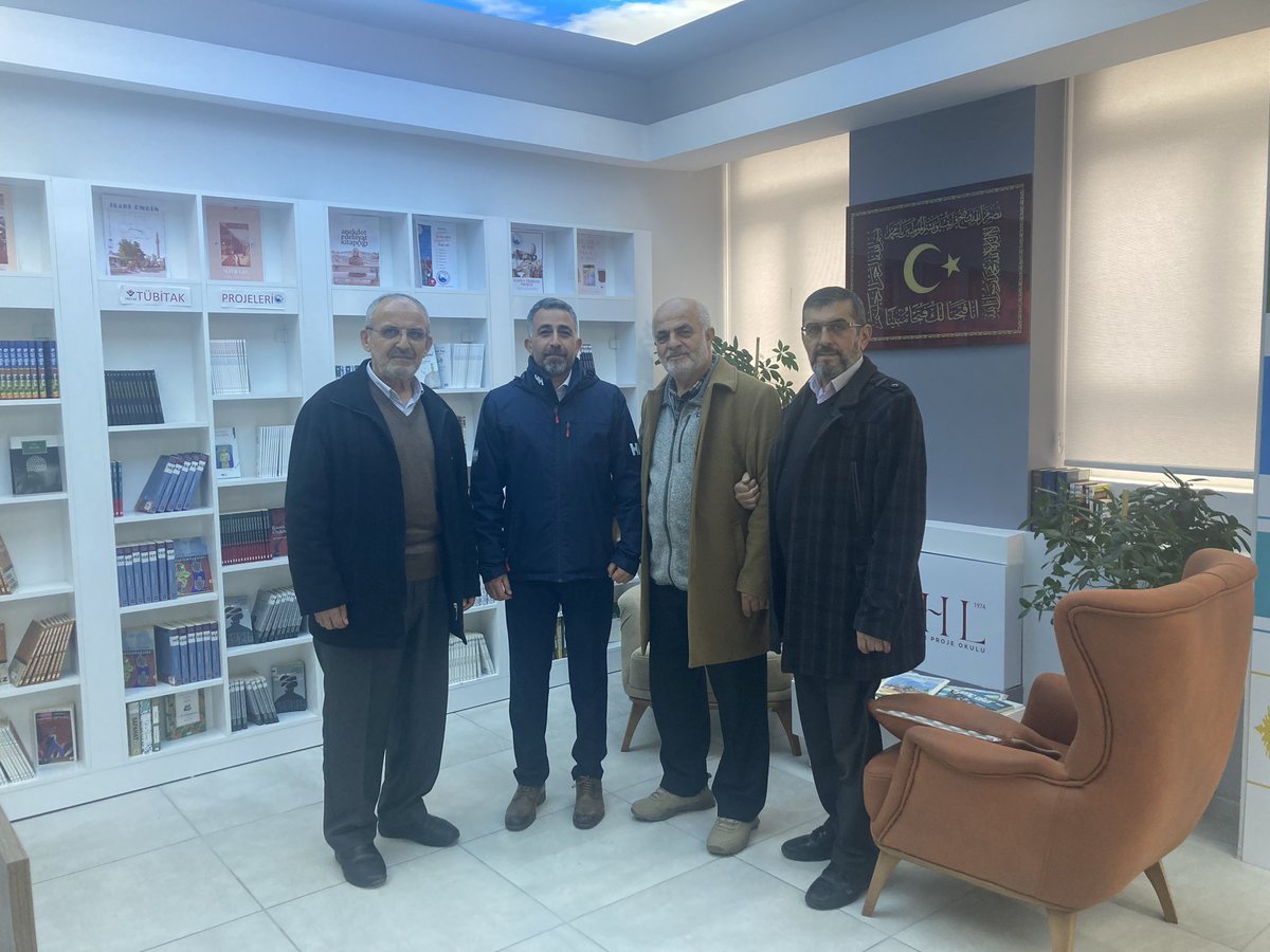 Öğrencilerimizden maddi ve manevi desteklerini esirgemeyen okul dernek başkanımız Sayın Kemal Arslan, başkan yardımcısı Muharrem Uyar, Seyit Harun Veli Camii  imam hatibi Süleyman Koyuncu Hocamlara okulumuza verdikleri destek için teşekkür ederiz. Allah kendilerinden razı olsun.