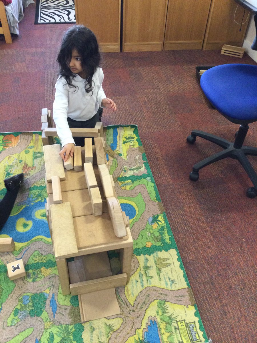 gfprimarycov's tweet image. Great team work in Reception today. We have been busy designing and building bridges for Science week. We then tested whether they were strong enough for the three billy goats. #BSW23 @ScienceWeekUK #GFReception