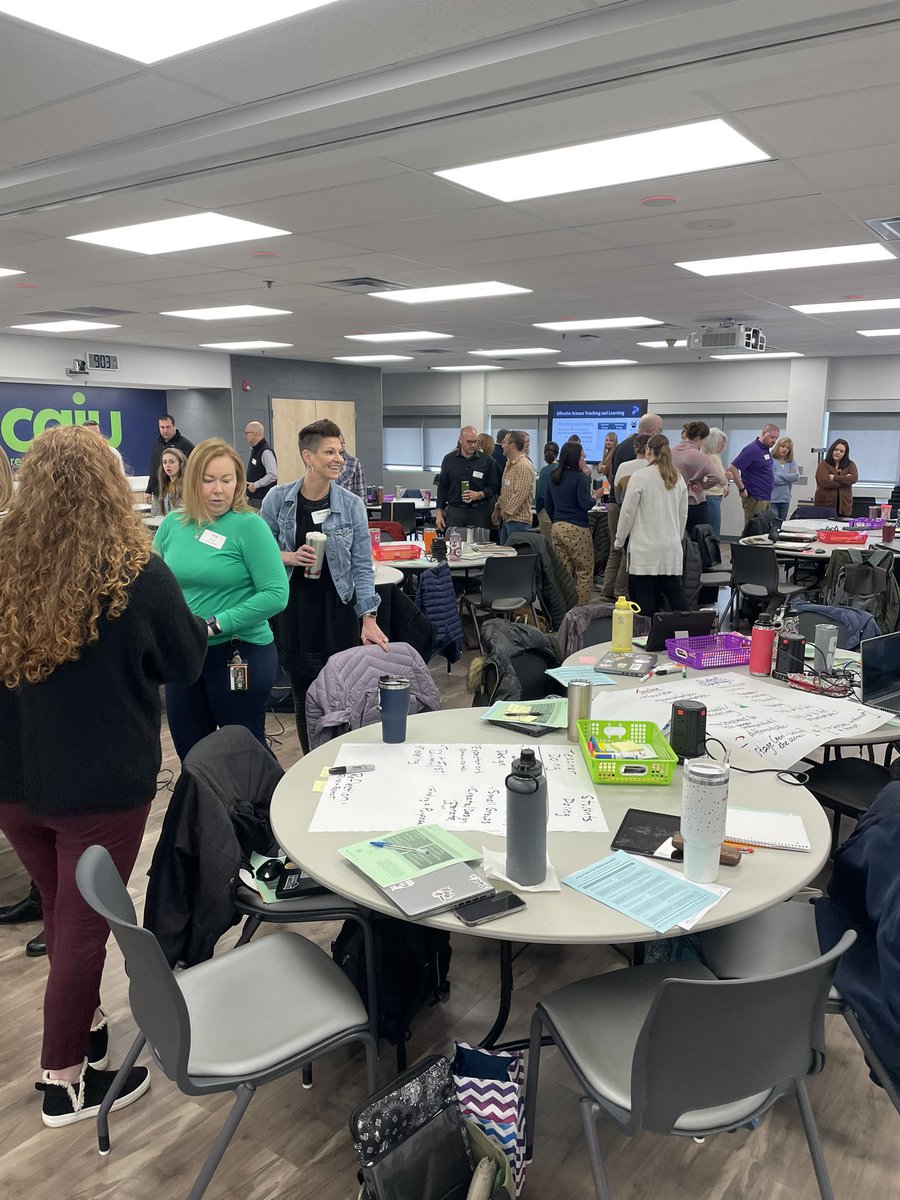 Let’s learn to inspire curiosity! Phenomena-based learning workshop  @CapitalAreaIU #phenomena #threedimensionallearning