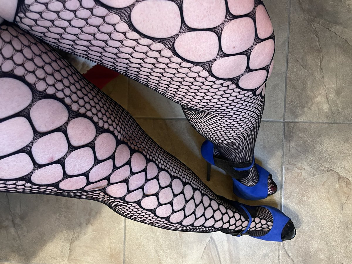 BritishFoxx's tweet photo. Find all my new pics at: https://t.co/OsDCQuVORK https://t.co/6iE2t0OFpL