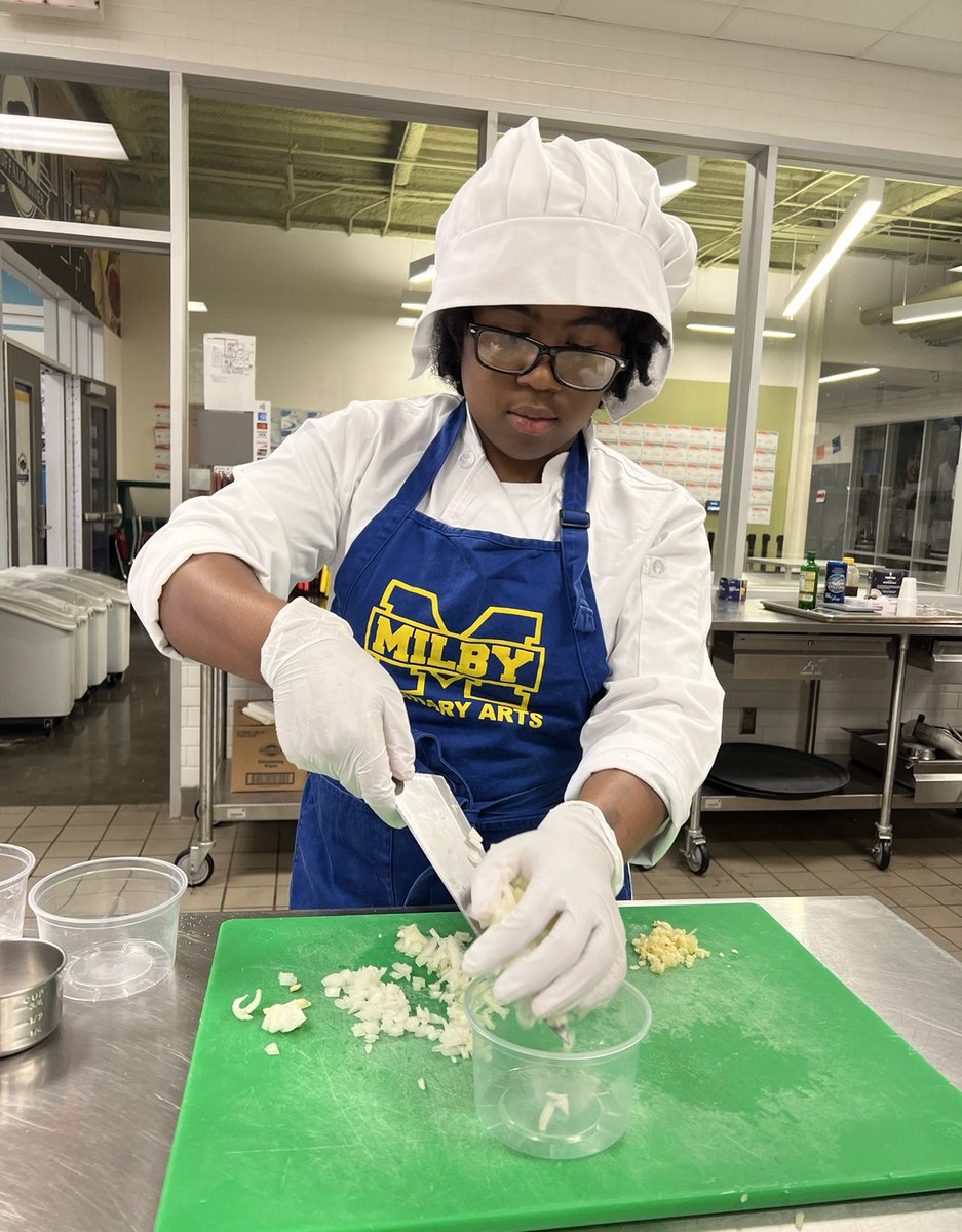 CulinaryMilby's tweet photo. Proud of our #milbyculinary team for making it to the Top 10 in the #NASAHUNCH culinary competition. Congrats to #Brazoswood High school as well. https://t.co/GHoGn6CEj9