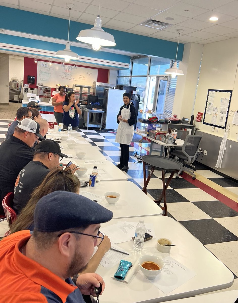 CulinaryMilby's tweet photo. Proud of our #milbyculinary team for making it to the Top 10 in the #NASAHUNCH culinary competition. Congrats to #Brazoswood High school as well. https://t.co/GHoGn6CEj9