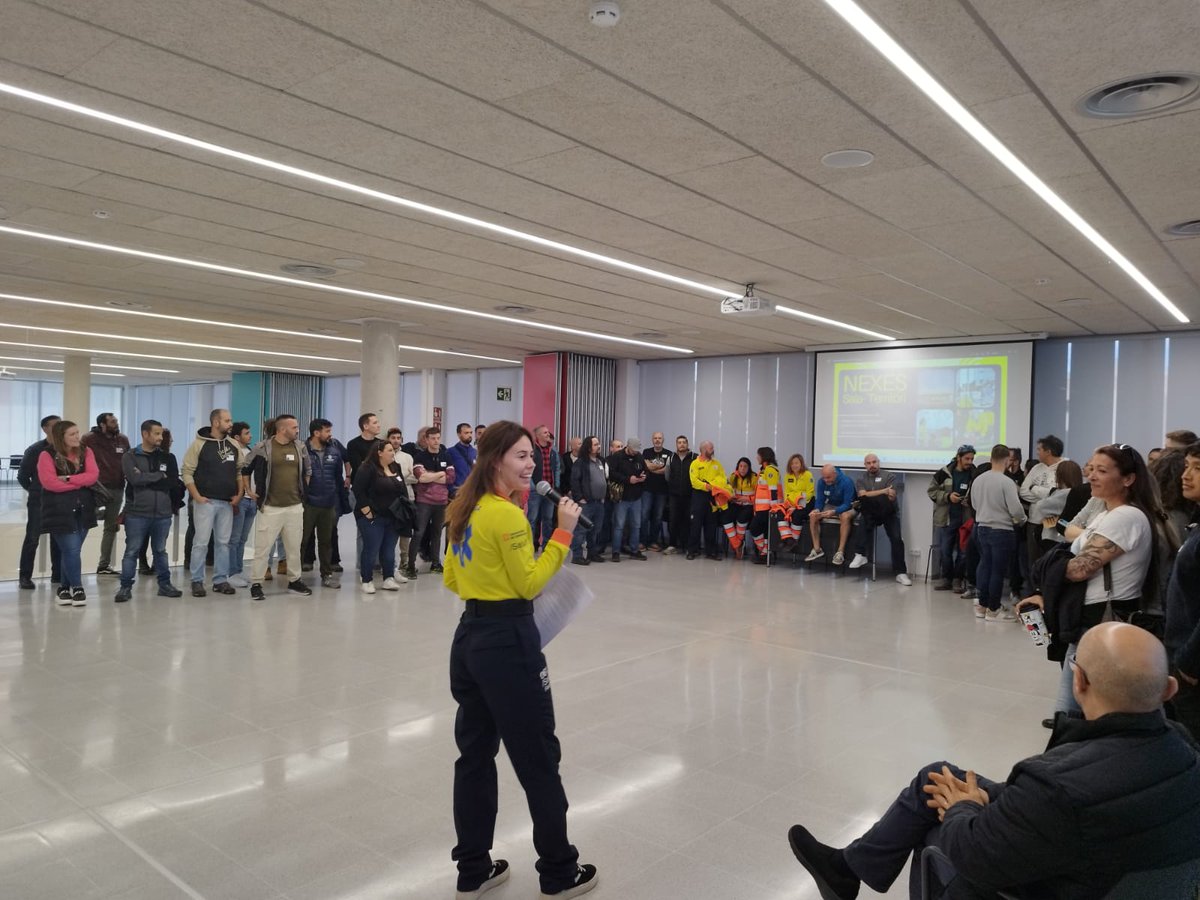 semgencat's tweet photo. (2/4) #NEXESsalaterrori 
📌La sessió ha aplegat professionals de la sala de de Reus així com també professionals assistencials dels territoris gestionats per aquesta: Catalunya Central, Tarragona i Terres de l'Ebre i Lleida i Alt Pirineu. https://t.co/CuxGnmp8Zc
