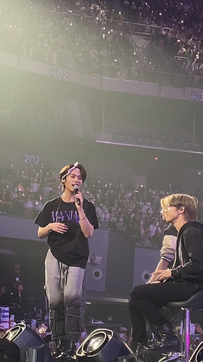 hynminsung's tweet photo. Lee know looks so happy https://t.co/PBNlKhDulX