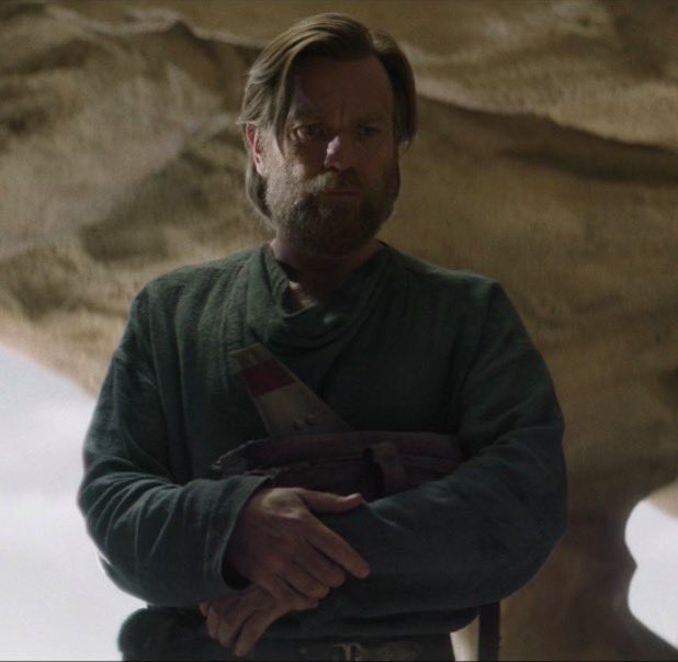 malewife_saber's tweet photo. ewan mcgregor doesn’t give himself enough credit for being obi wan. it seems like he thinks he’s just alec guinness’ shadow &amp; im not discrediting alec, i just think it’s fair to say when someone says obi wan, most of us picture ewan bc ewan mcgregor 𝙞𝙨 obi wan kenobi. https://t.co/fdYjOzsjmU