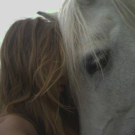 İnsan bir eksik sözdür..

İyi akşamlar 💫

m.youtube.com/watch?v=1Ye6ER…