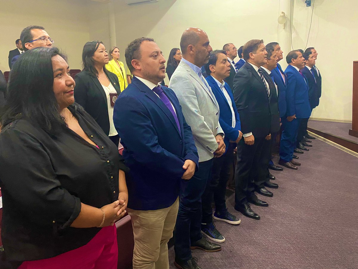 Fiscalia_Arica's tweet photo. El Fiscal Regional, Mario Carrera Guerrero, participó, junto a otras autoridades regionales, en la ceremonia de reconocimiento al Plan #MT0 de @PDI_CHILE, tras obtener el premio a la excelencia en el área Antinarcóticos obtenido en la #PoliceSummit de Dubái. https://t.co/QGK8vRifvH