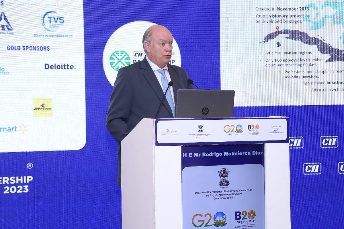 Deb_invexCuba's tweet image. Presidió ministro @R_Malmierca interesante intercambio en el #CubanCountrySession en la #PartnershipSummit2023 en #India sobre oportunidades de negocios para empresas #indias🇮🇳 y #cubanas🇨🇺, con énfasis en sectores de energías renovables, agricultura y @BioCubaFarma.