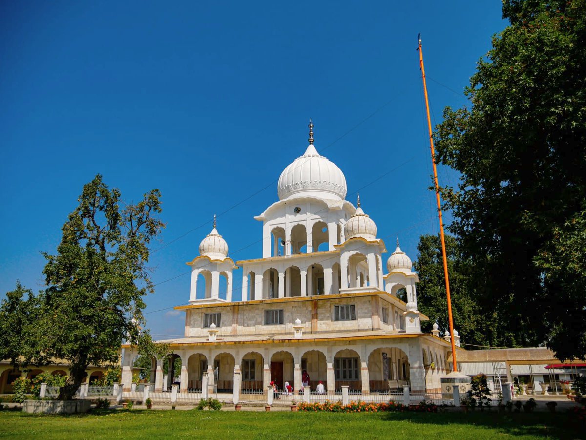 The heritage landmark stands tall with dignity;
It remembers more history than its people have forgotten.

#quote #loveisland #Oscars #onlyconnect #WritingCommunity  #architect #MAFSAU #الاتحاد_الفيحاء #GetWellSoonJeno #bachelor #JUNOAwards2023 #photography #PiDay #abc730