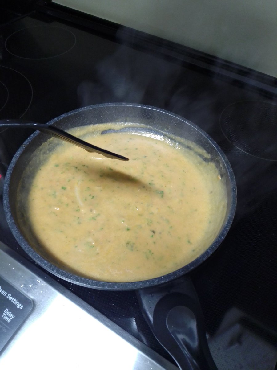 GeoSantiagoM's tweet photo. #NewPl #workingfromhome
The goal of today is: finish my manuscritp! 
But, I'm taking a break to make my lunch. https://t.co/6630JGaitb