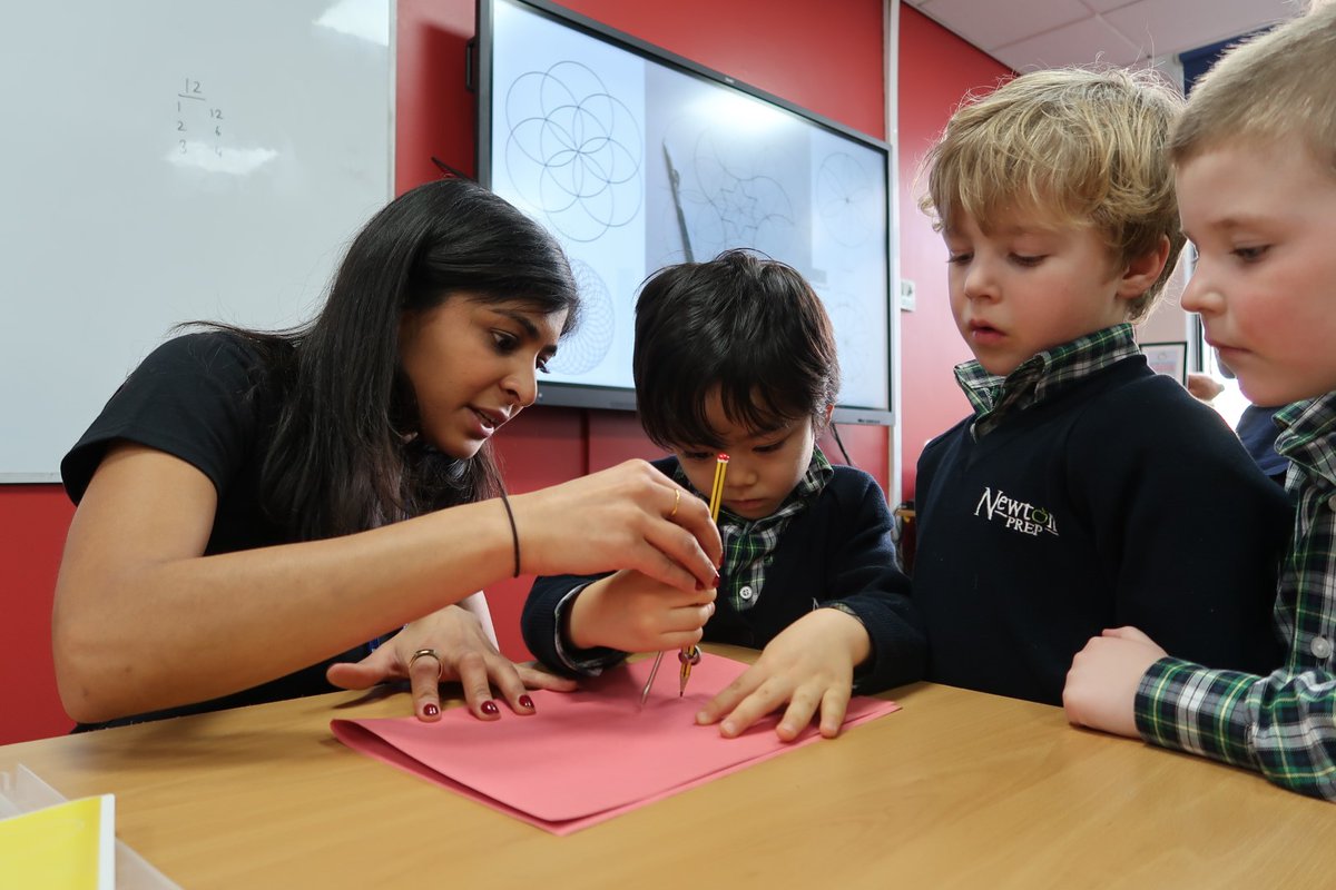 NewtonPrepSch's tweet photo. Our Pi Day π activities were a huge hit! A queue formed out the door for the thrilling freehand circle challenge. The pupils were no match for Mr Archdale though!
#NewtonReception children joined in the Upper School fun, learning to draw circles with compasses. π https://t.co/LiSGfGTVIV