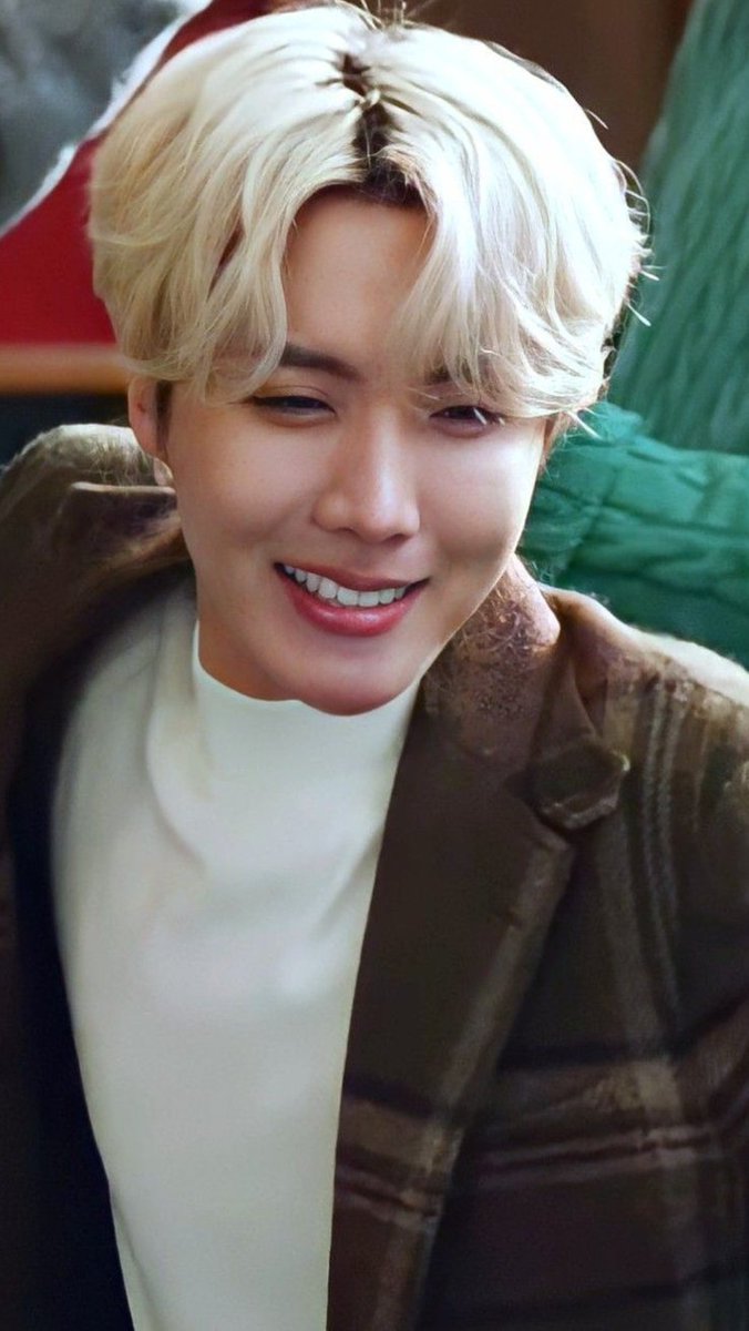 یادآوری💜
قشنگا اگه هنوز 50 رای به YTC ندادین بیاین بدین

I’m voting for #YetToCome as the #BestMusicVideo at #iHeartAwards 2023!