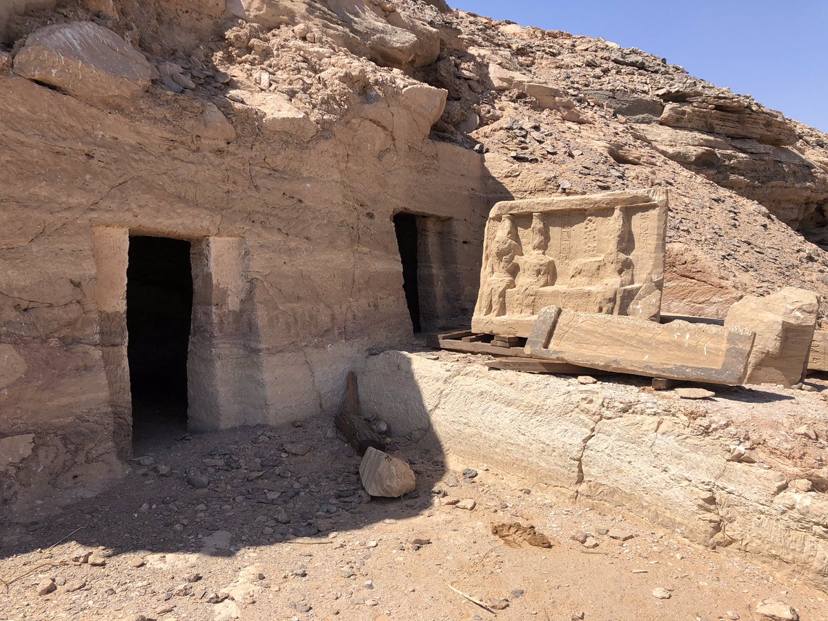 landoflove20's tweet photo. Statue of the King #Thutmosis1 probably with #Khnum , #Anukht , #Satet in #Wadi_elSebou #Lake_Nasser 🇪🇬⛵️⛵️ https://t.co/aTajxwYcdW