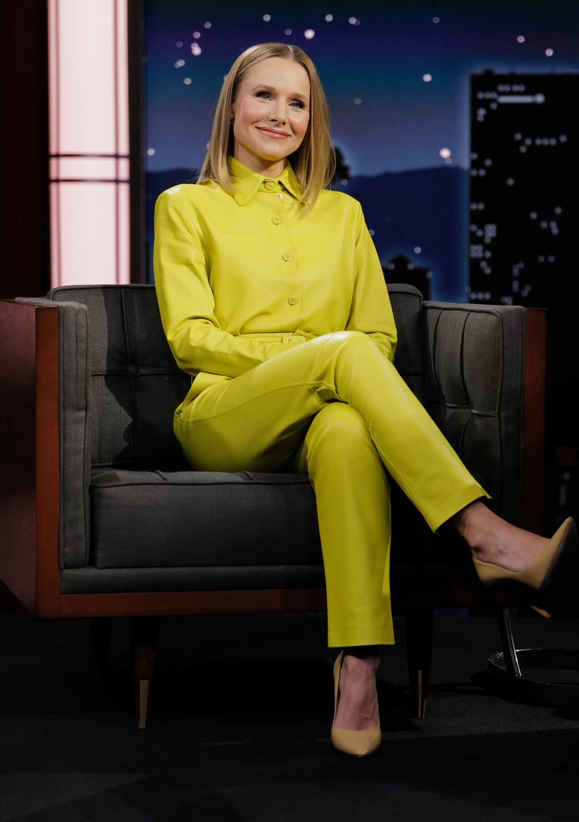 Kristen_Bellorg's tweet photo. Photos: Kristen Bell on Jimmy Kimmel Live https://t.co/NevbJFf76j #KristenBell https://t.co/f5Dc5jJaxQ