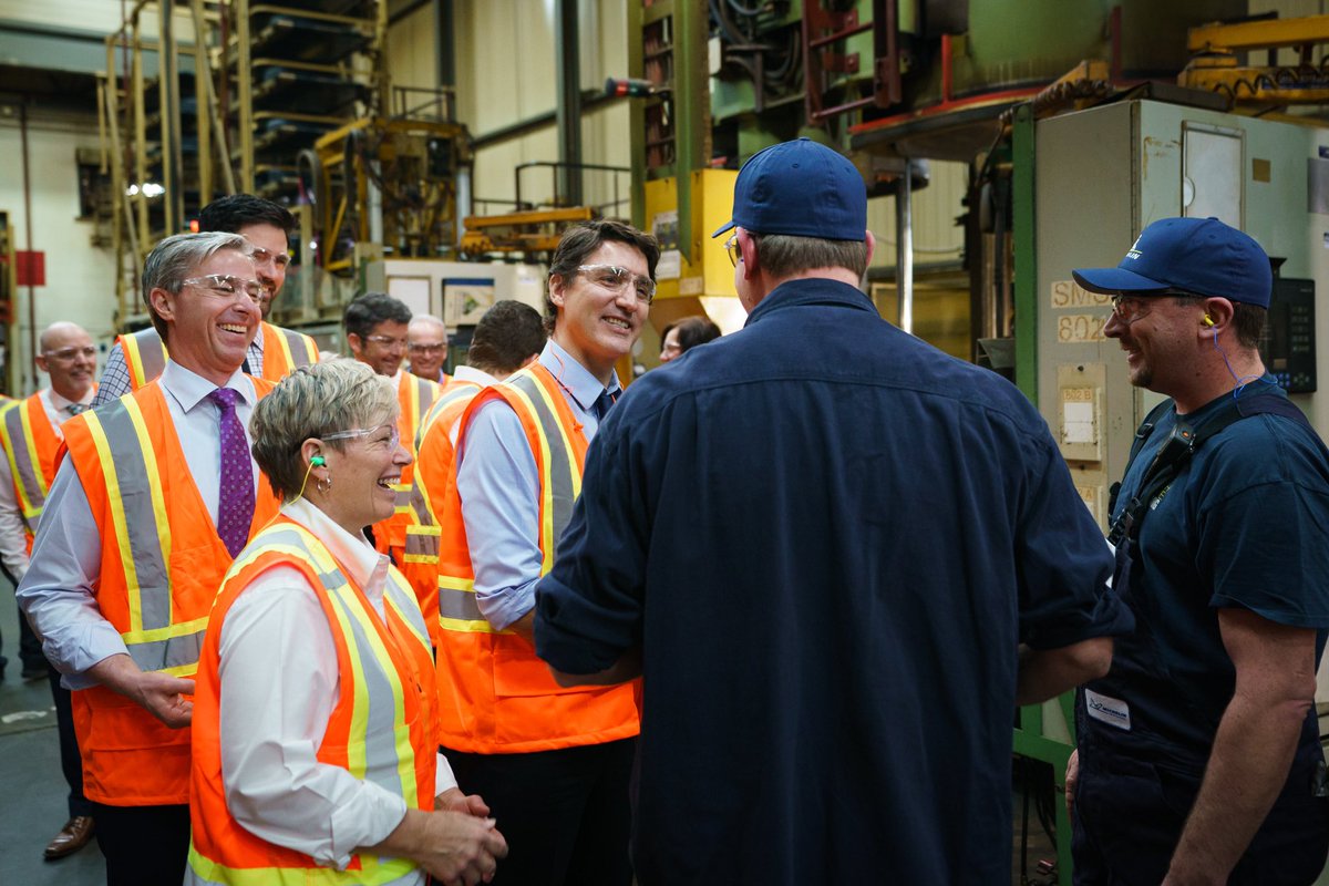 Justin Trudeau tweet media