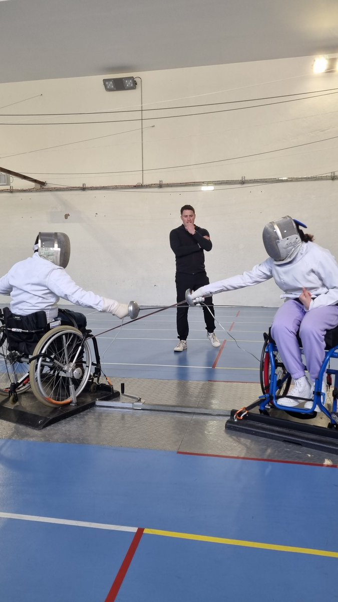 KarineGuguen's tweet photo. Initiation sportive @ffescrime @apfhandicap délégation 22
🟠 Préparation 💪pour les 
Handilympiades 7 avril #combrit
Présence de @lenaigautret coordinatrice @KarineGuguen
Bénévole @APF22
Allez les jeunes 🩵
#handisport
Le @sport favorise l'inclusion https://t.co/MCB6FLUerV
