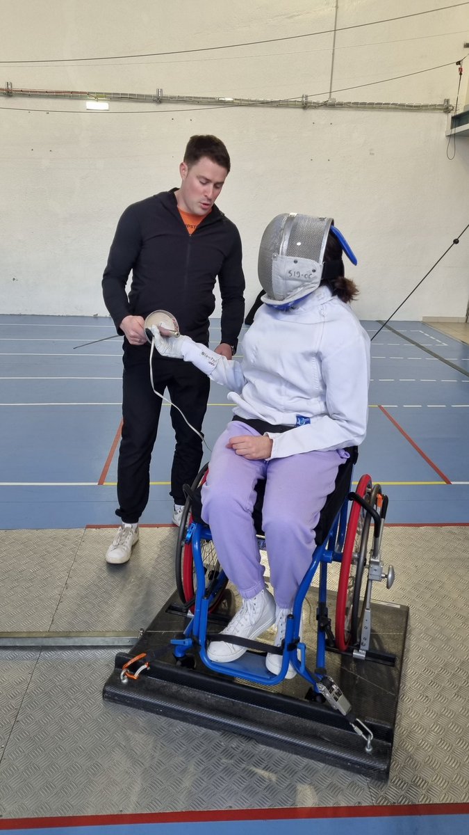 KarineGuguen's tweet photo. Initiation sportive @ffescrime @apfhandicap délégation 22
🟠 Préparation 💪pour les 
Handilympiades 7 avril #combrit
Présence de @lenaigautret coordinatrice @KarineGuguen
Bénévole @APF22
Allez les jeunes 🩵
#handisport
Le @sport favorise l'inclusion https://t.co/MCB6FLUerV