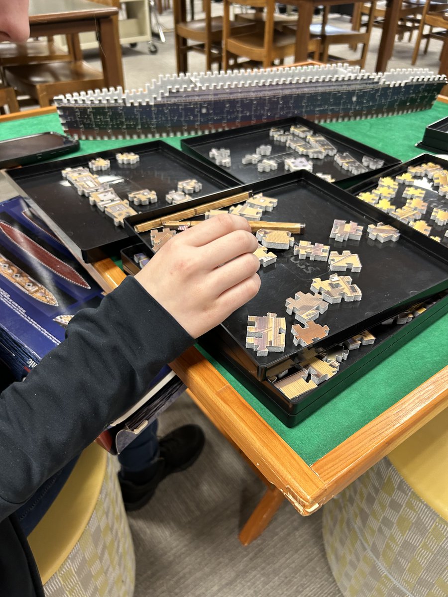 HoltLibrary's tweet image. Creativity, puzzles and games for week 2 of #TeenTech. Join us all week to make and play. #WSDLibraries