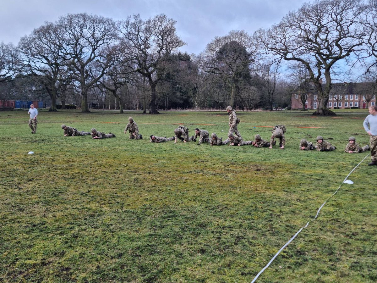 306Hsr's tweet photo. A busy weekend for 306!

The completion of Driving Training has ensured that 30% of our Regiment now has 4 vehicle military competencies. And we also began to test the Army’s new ‘Role Fitness Test after sufficient training.

#ArmyReserves #ArmyMedicalServices https://t.co/3pa39Dxh4q