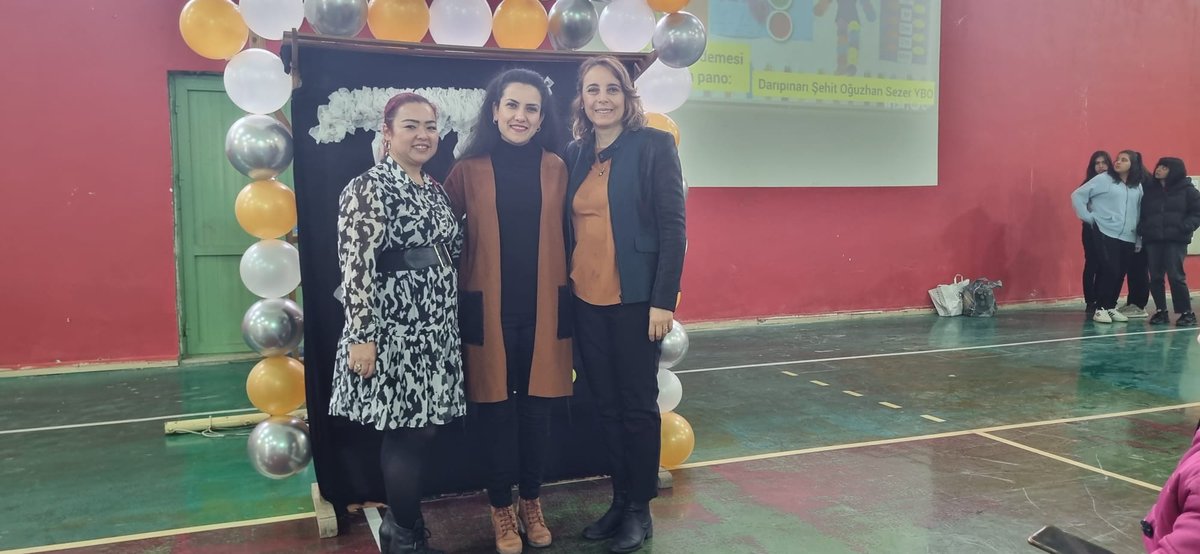 SebilI's tweet photo. Okulumuz Matematik Panosu yarış masında  ilçe birincisi oldu. https://t.co/TN1Svt976T