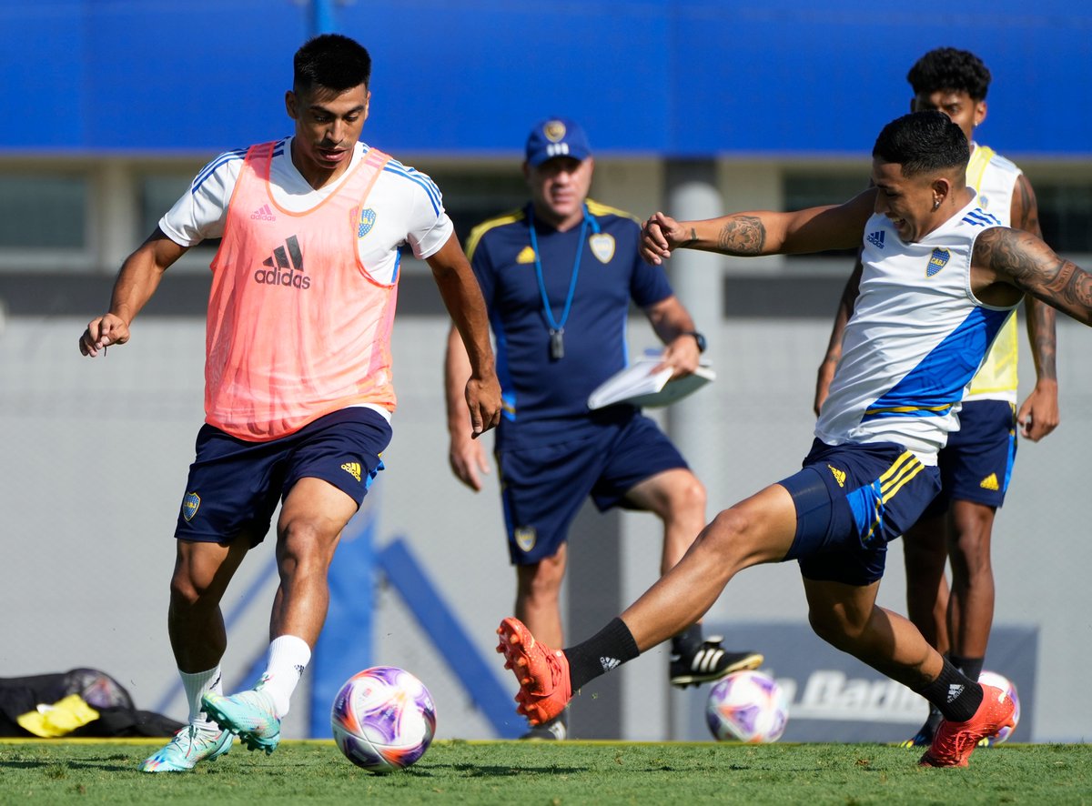 Práctica de fútbol con los jugadores que sumaron pocos minutos vs. Banfield. Foto: Prensa Boca