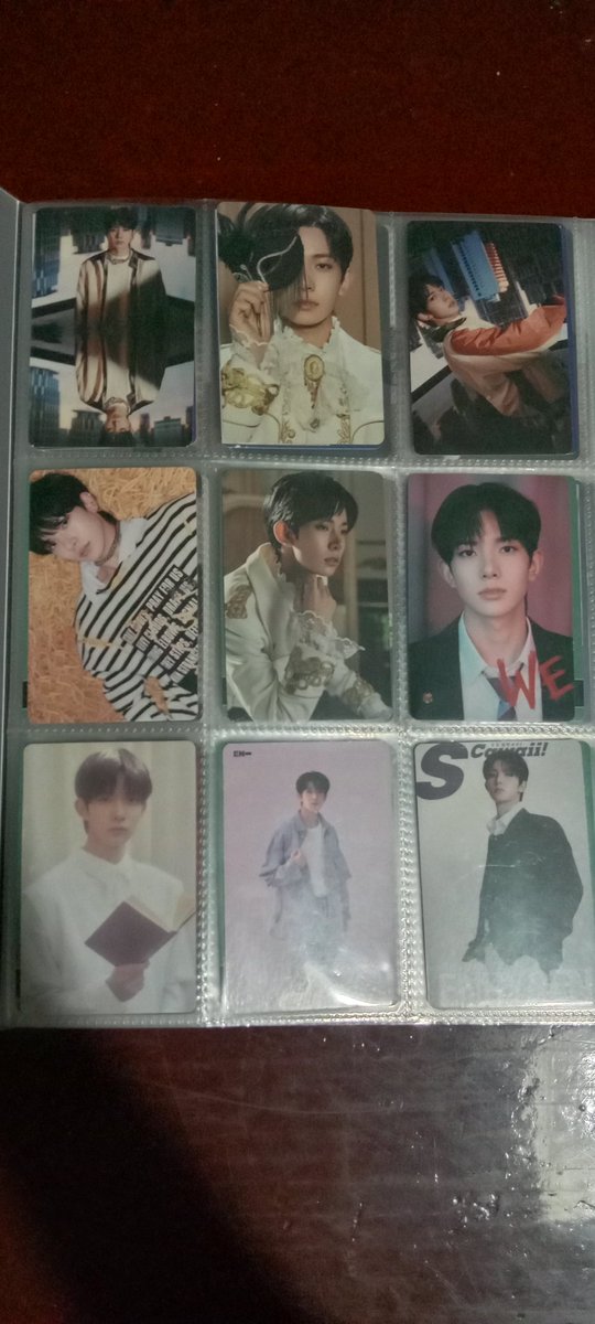 Sunjayhoon1's tweet photo. wts/lfb

hello selling all my enhypen unofficial merch PB and lomos good as new since naka binder sya😊 I also have bts

photobook 250(200) payo

lomo card 4 pesos each
if getting 15 or more can give it for 3 pesos each 

payo/ 3 days reservation only

mop: gcash
mod: jnt only https://t.co/WsDddDCkrU