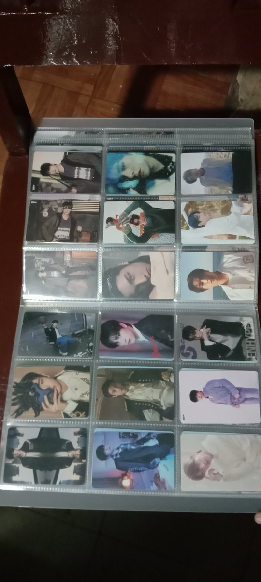Sunjayhoon1's tweet photo. wts/lfb

hello selling all my enhypen unofficial merch PB and lomos good as new since naka binder sya😊 I also have bts

photobook 250(200) payo

lomo card 4 pesos each
if getting 15 or more can give it for 3 pesos each 

payo/ 3 days reservation only

mop: gcash
mod: jnt only https://t.co/WsDddDCkrU