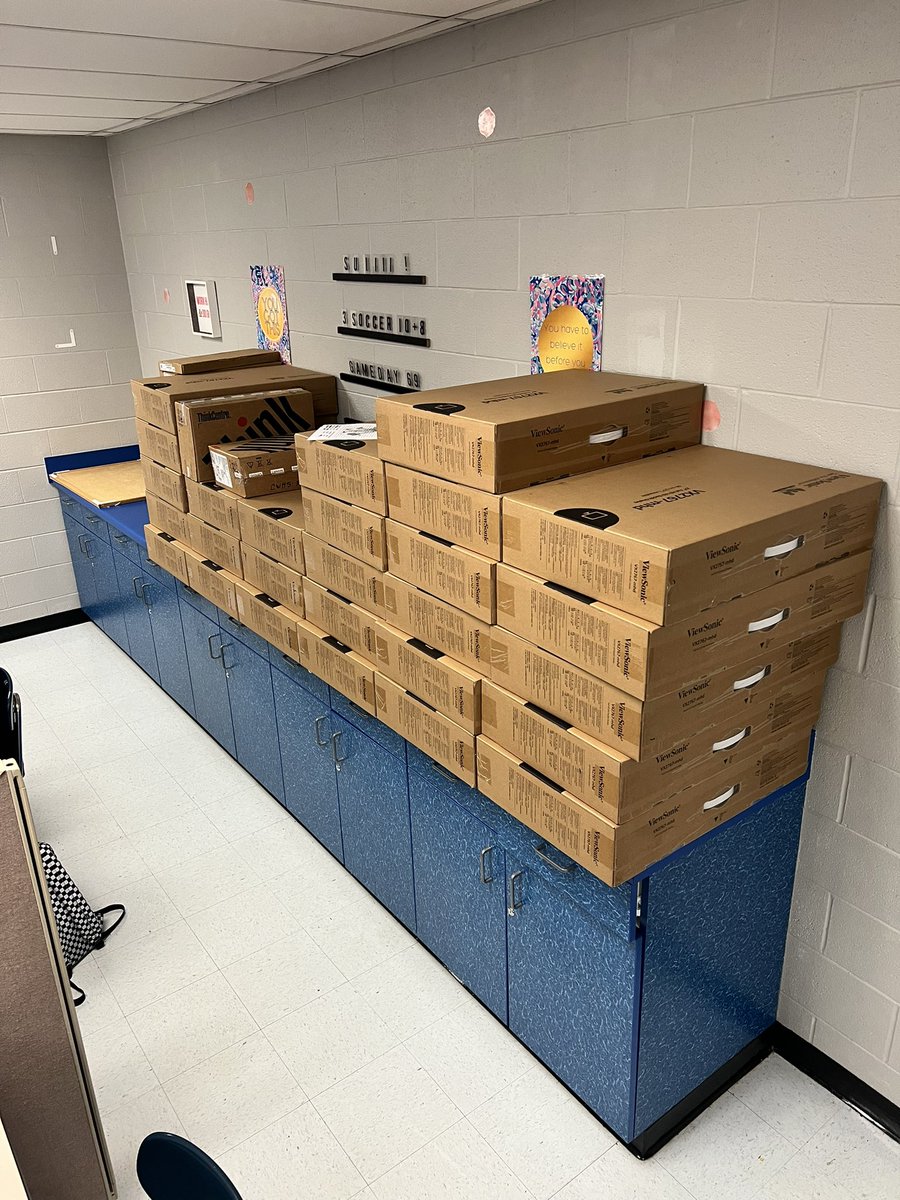 BusinessCWHS's tweet photo. Thank you @DCS_CTE for our new desktop computers. We are so excited to use them and cannot wait until they are installed! https://t.co/WNS263yReq