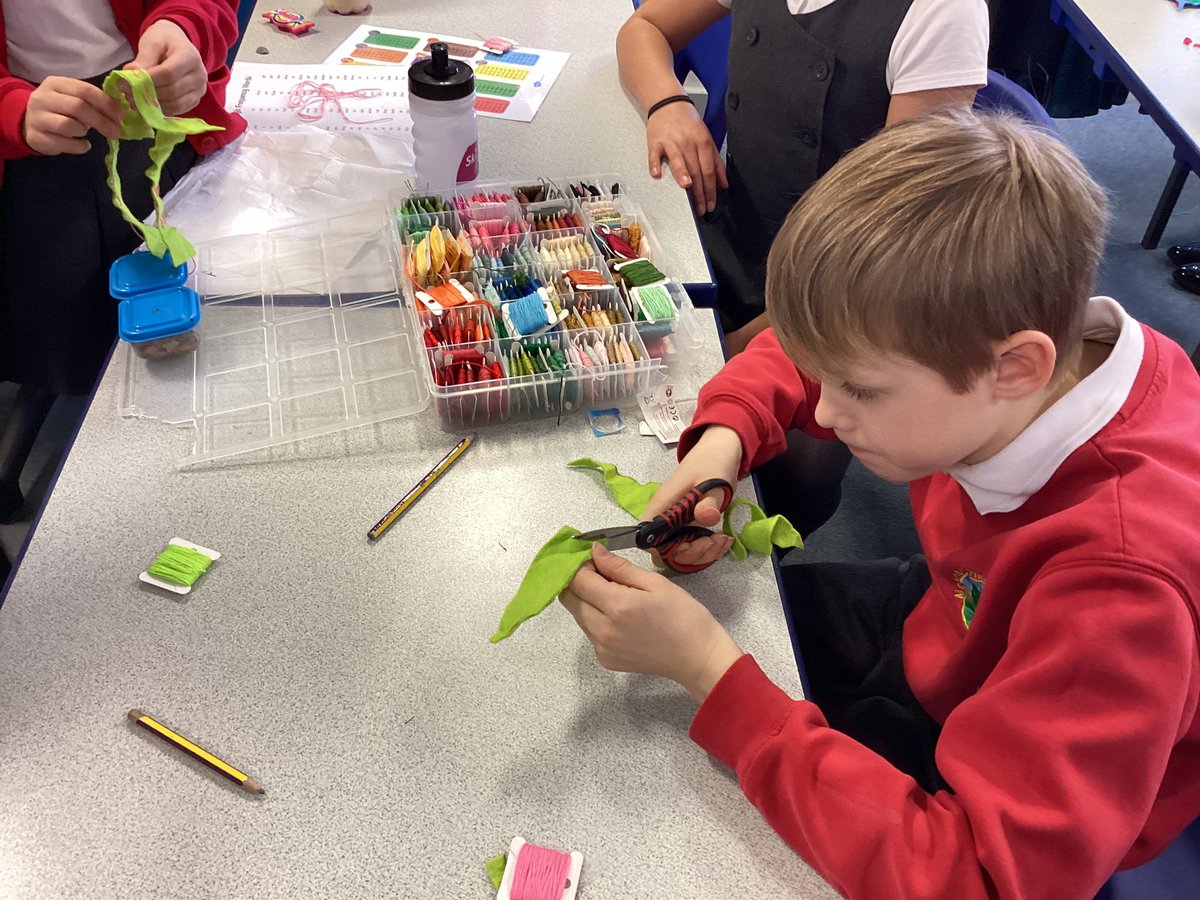 Thank you to Kim <a href="/darnitworkshops/">Kim Searle</a> who has spent the day with Year 4 developing ‘sewn circuits’. Take a look at our progress so far, can you guess what our word is for #BritishScienceWeek2023 ? 💡 ⚡️ #MPS #yr4 #science #art