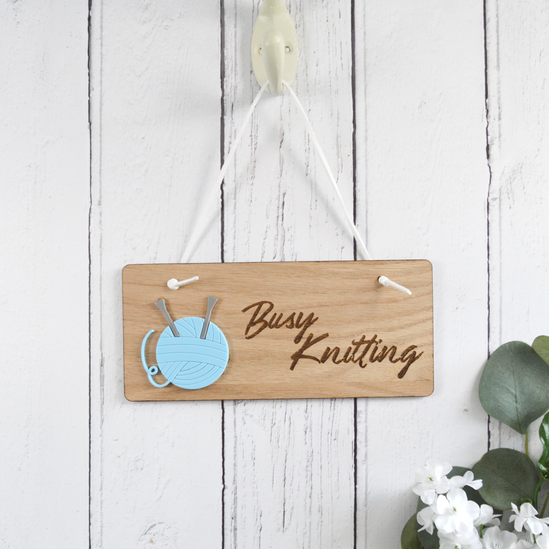AlteredChic's tweet image. We've been busy stocking up on our wooden hobby signs today! The studio tables are currently covered waiting for them to be strung up. We have a top up heading over to @ukshopindie where you can buy the whole range in person! You can also shop these on our website.
(link in bio)