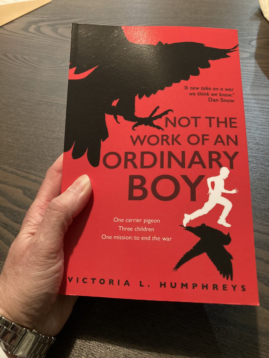 arcticsmudger's tweet photo. Thrilled to be able to hold this in my hand, evidence of the talent of @drtorhumphreys So proud of my fabulous friend 😊 https://t.co/K2tYtu8oh8