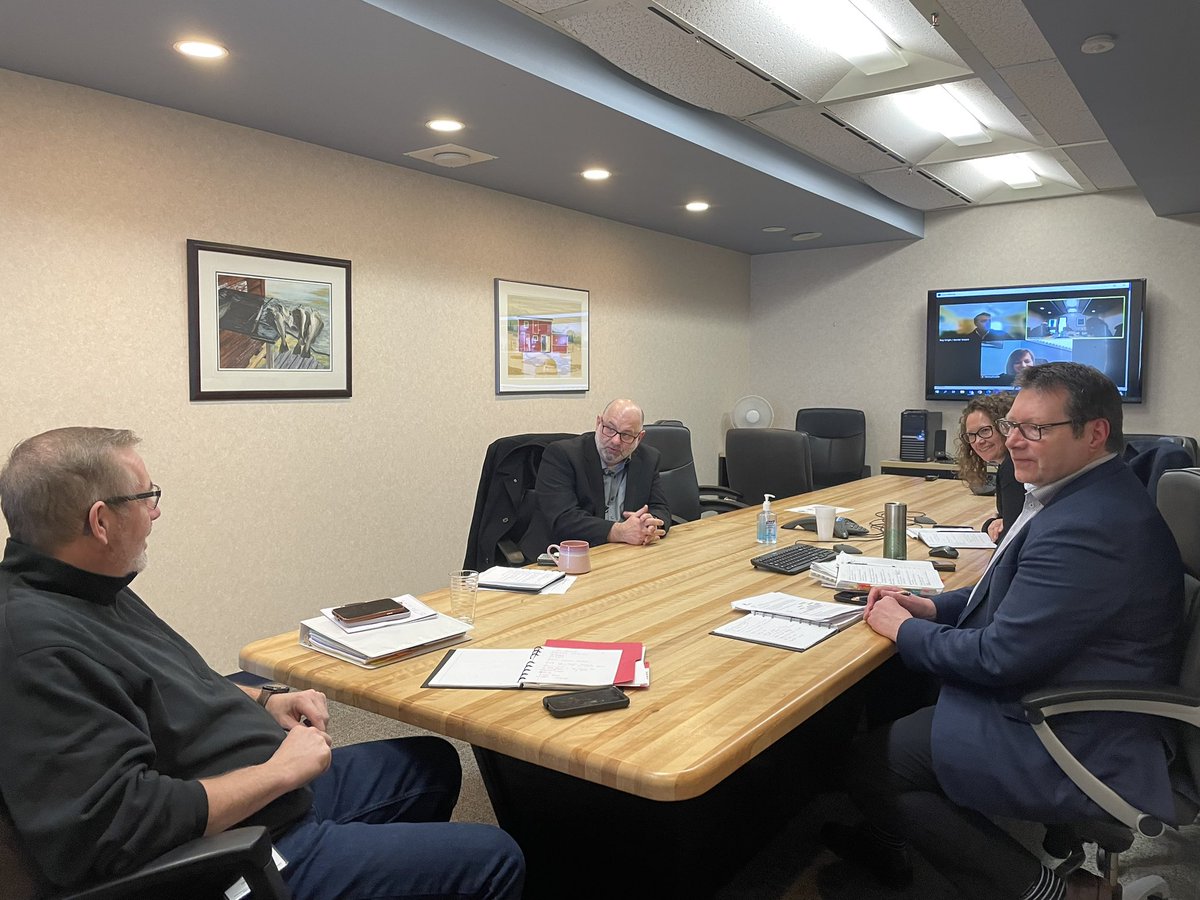 Access to / from and around NL is vital not only for tourism growth, it is an economic generator for all sectors. I was happy to meet with Minister Crocker and officials from <a href="/NLtweets/">NewfoundlandLabrador</a>  <a href="/stjohnsairport/">St. John's Airport</a>  <a href="/DeerLakeAirport/">Deer Lake Airport</a> <a href="/GanderAirport/">Gander International Airport</a> to discuss air access.