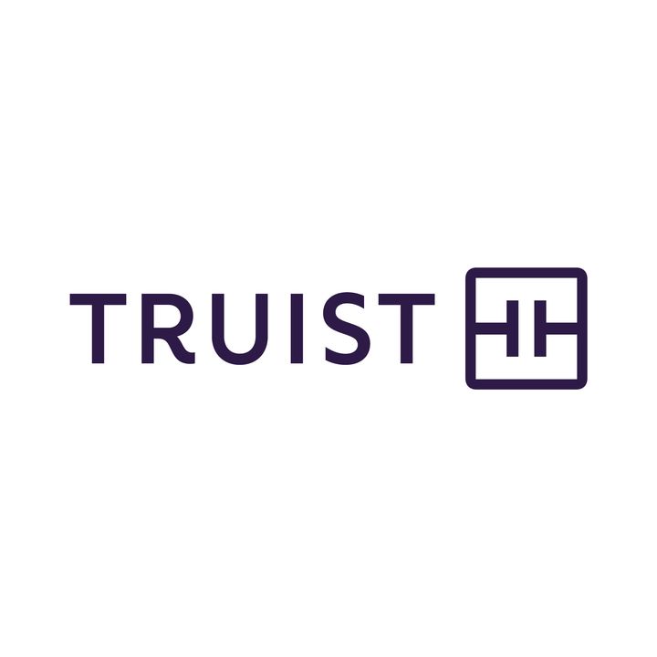 MDHalfMarathon's tweet photo. Sending our heartfelt gratitude to @TruistNews for their support as a sponsor of the Maryland Half Marathon & 5K. We are truly grateful for their partnership. 💪🏼 👏🏽 🙌🏾 🏃🏼 🏃🏼♂️ 🏃🏼♀️ #RunWithAPurpose #ThisIsWhyWeRun #Gratitude https://t.co/AP7Mtkrm10