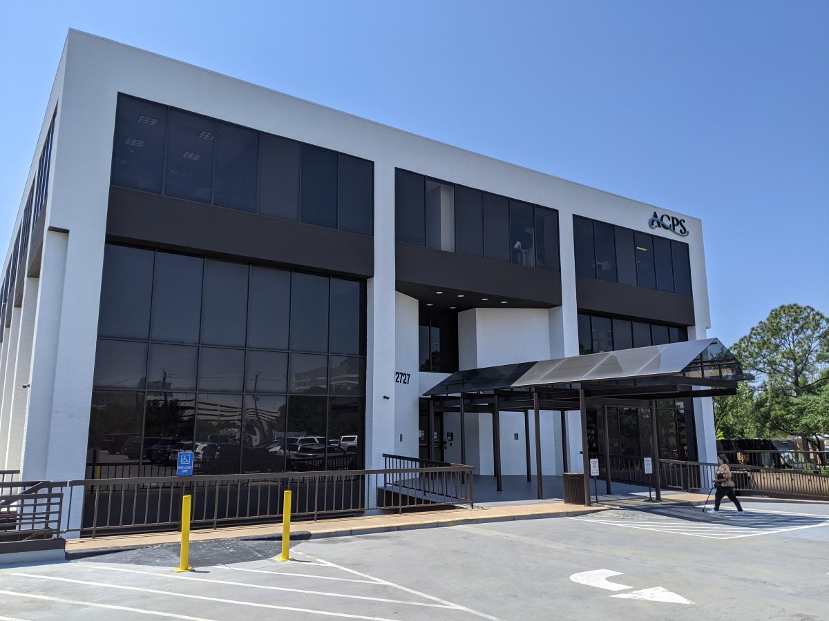 houston_cre's tweet image. ⚕️ Medical Office Space | Town &amp;amp; Country hubs.la/Q01GHWZ30
#forlease #building1 #building2 @Colliers_HOU