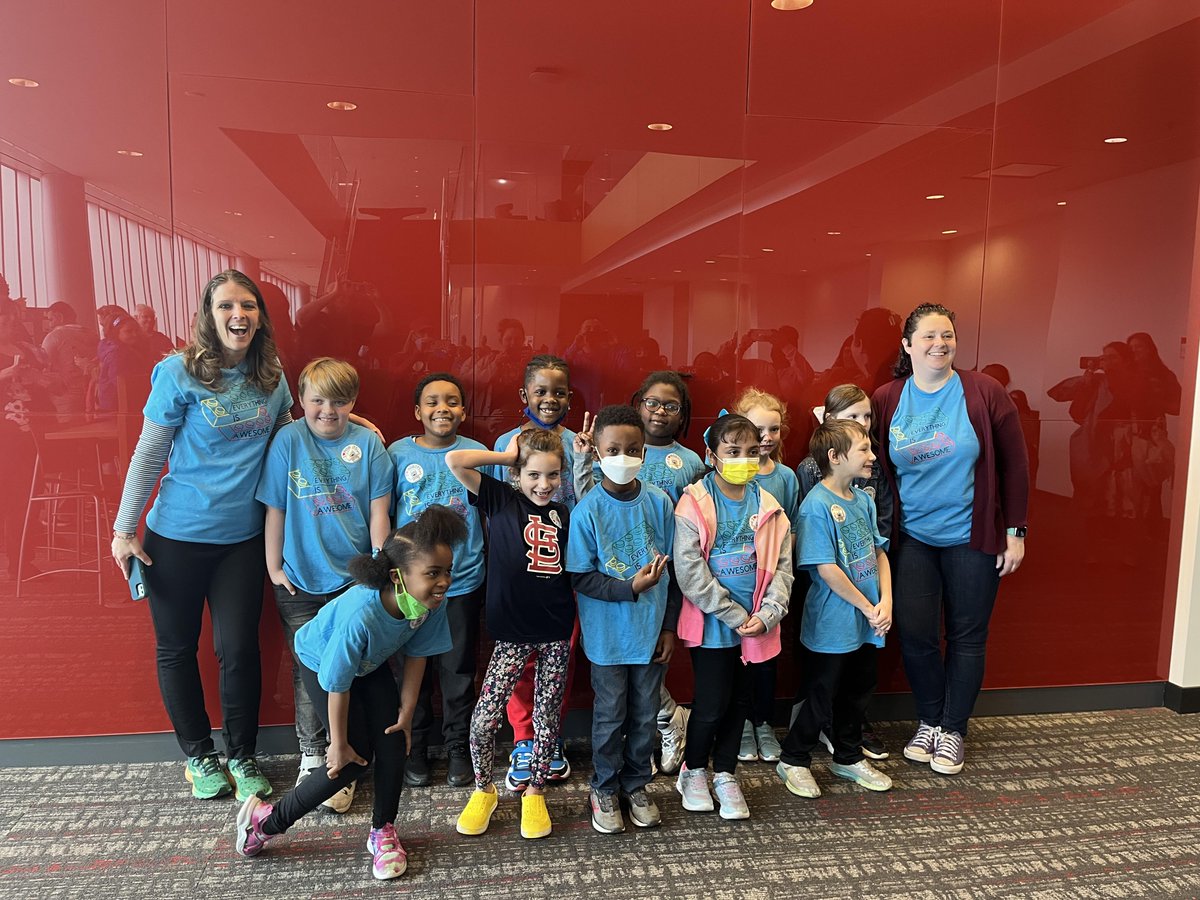 MaryvilleCA2's tweet photo. Check out these STEM Champions in action! Teachers Hannah Noack-Ruebling and Carrie Ziolkowski worked with a FIRST LEGO League Explore Club after school on Thursdays as part of the STEM Champions program.  #stlsummercamp #stlouis #stl #STEM #STEMSTL#stlkids #stlstem #lego https://t.co/qgknuvsbsp