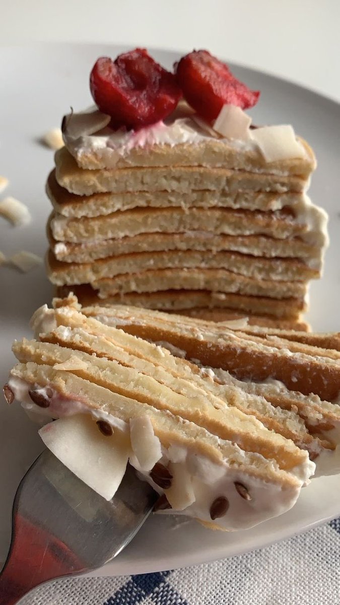 fromkyahseyes's tweet photo. Delicious🍓pancakes. https://t.co/KiDMlXD95A