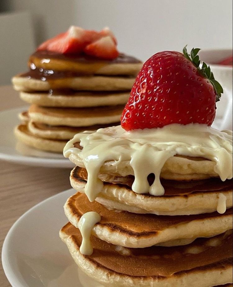 fromkyahseyes's tweet photo. Delicious🍓pancakes. https://t.co/KiDMlXD95A
