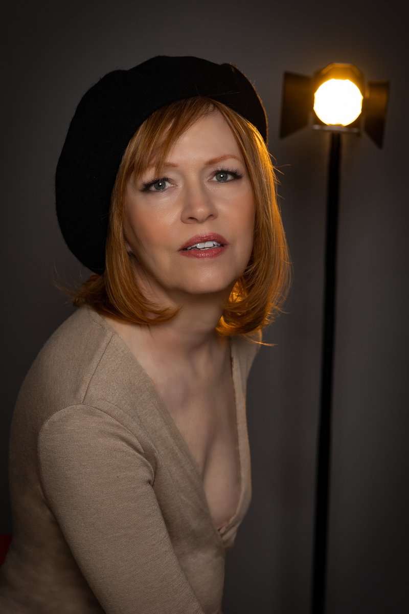 MaryLeeKortes's tweet photo. Remind you of anyone? Thank you #charleschessler for the great photo shoot, and a look for the next #beulahrowley video. #thesongsofbeulahrowley #imsovain #photoshoot https://t.co/AQfTbxLYkc