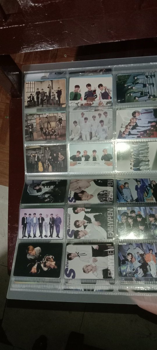 Sunjayhoon1's tweet photo. hello selling all my enhypen unofficial merch PB and lomos good as new since naka binder sya😊 I also have bts

photobook 250(200) payo

lomo card 4 pesos each
if getting 15 or more can give it for 3 pesos each 

will give a lot of freebies din since decluttering na https://t.co/hFhxRoIdYp