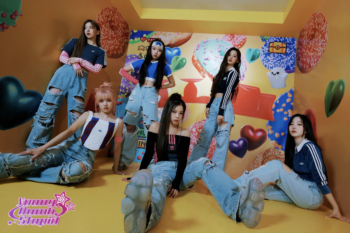 Svullyoon's tweet photo. Gracefully strikes a stunningly alluring position that no one can ever resist. Here is your six girls who was made a goddess of elegance. We persisted in shining with our charisma, ensconced in NMIXX's bountiful attractions, despite the diverse roles and viewpoints. https://t.co/31OKoxL7It